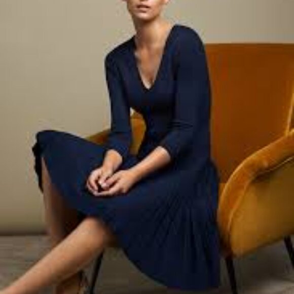 The Fold Navy Pleated A-line Knit Malvern Dress Size L NWOT - Picture 12 of 13